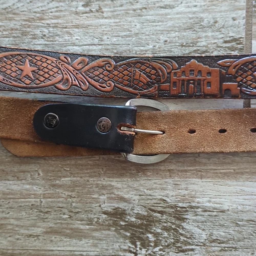 Vintage Hand Tooled Leather Texas Souvenir Belt Alamo Lone Star Flag 32